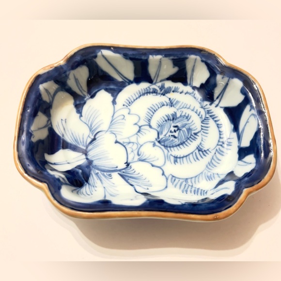 2 Japanese Kutani Ware Porcelain Bowls Hand Painted Blue & White Floral Design - Picture 6 of 8